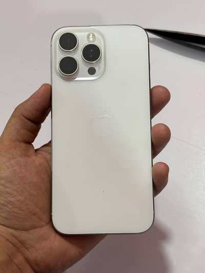 Apple iPhone 16 Pro Max