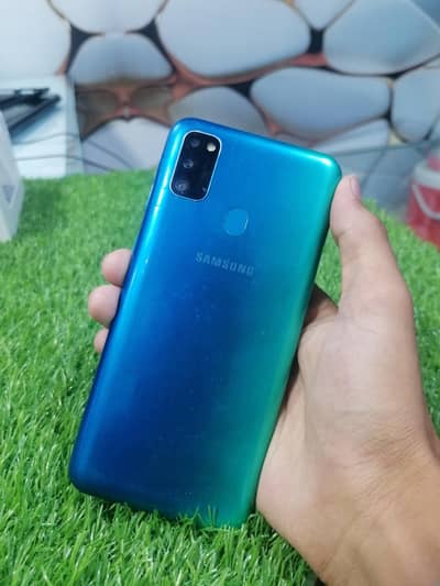 Sumsung galaxy M30s