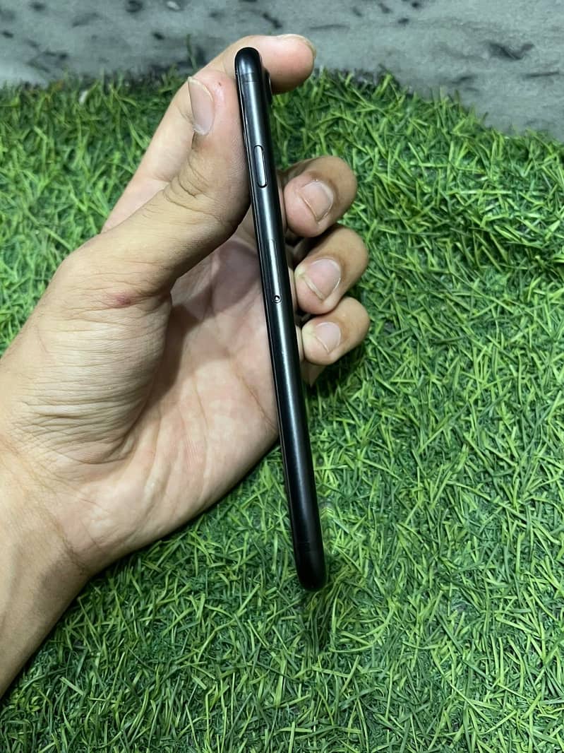 Apple iPhone 7 5