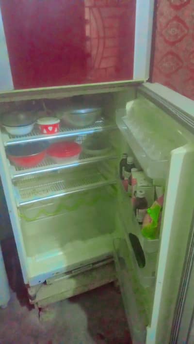 frij for sale good condition urgent for sale
