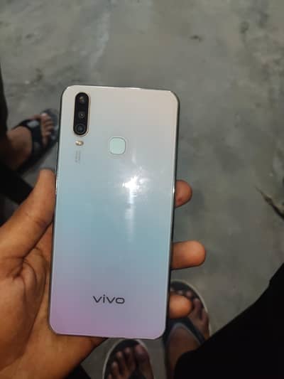 Vivo Y17