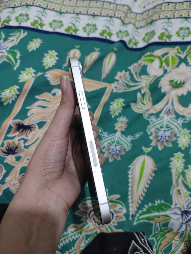 14 Plus iPhone jv 2