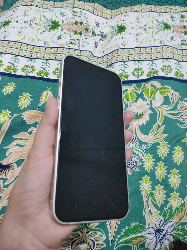 14 Plus iPhone jv 4