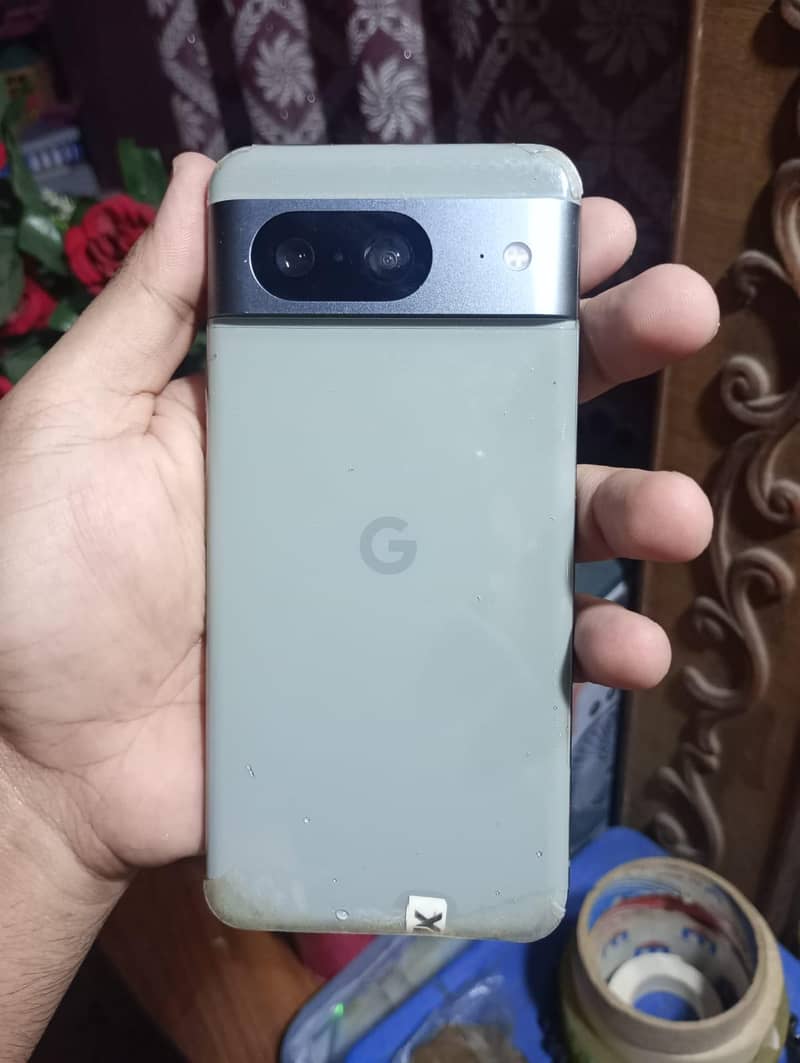 Google Pixel 8 3