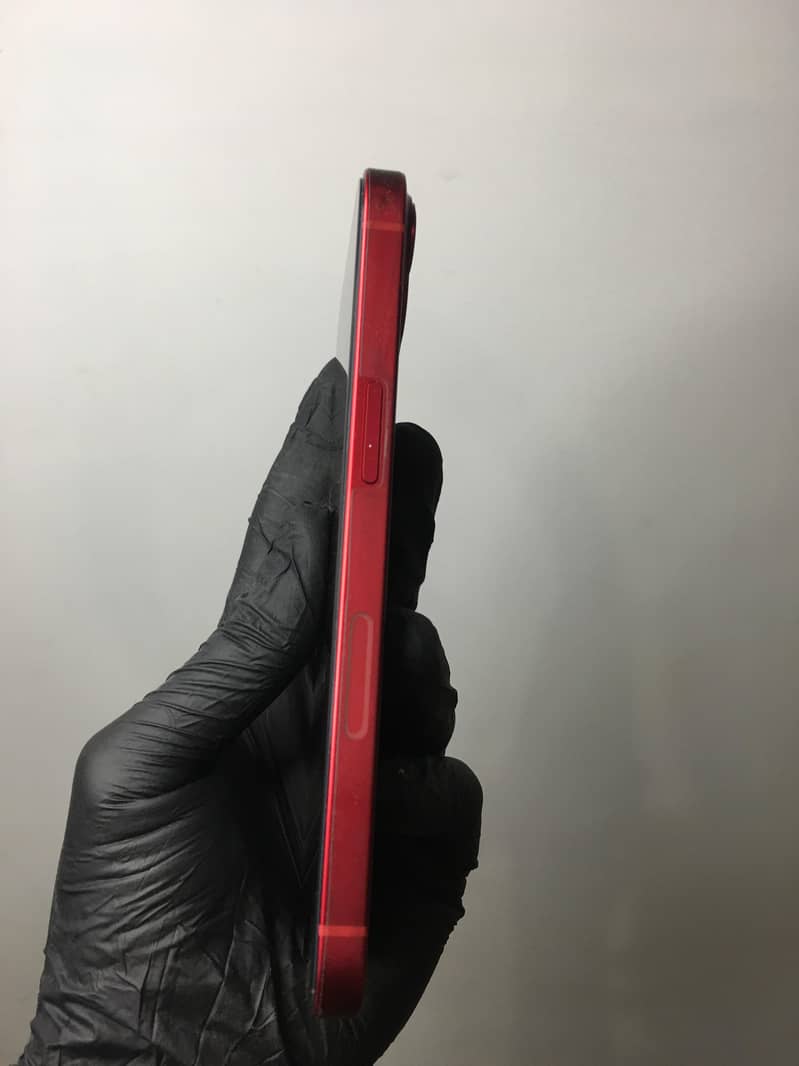 Apple iPhone 13 3