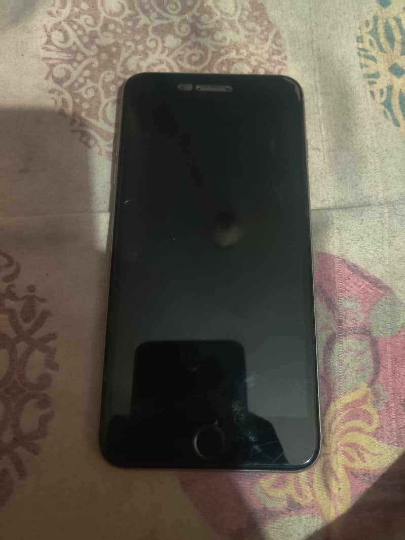 Apple iPhone 6 Plus 0