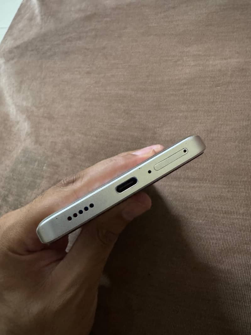 Xiaomi Redmi Note 13 Pro Plus 5