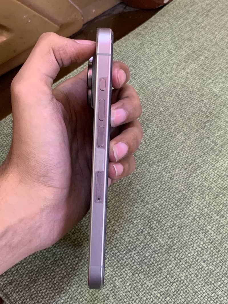 Iphone 15 pro 3