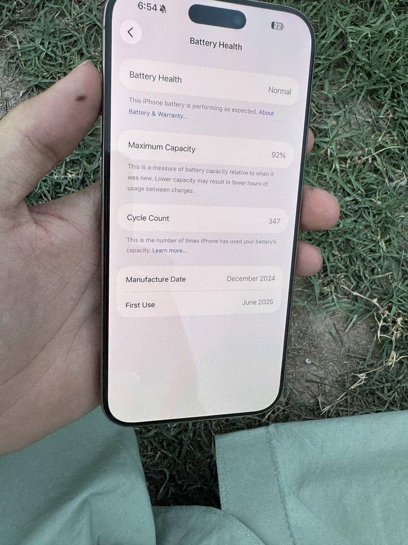 Apple iPhone 16 Pro Max 2