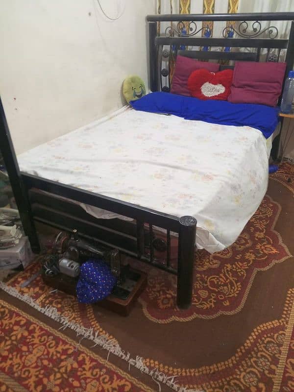 single bed +mattress +dressing table 2