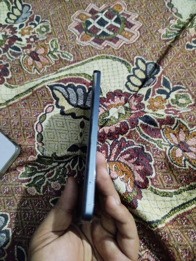 Realme C71 3