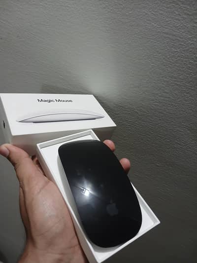 Apple Magic Mouse 2 (Black) – Excellent Condition 100% original Apple