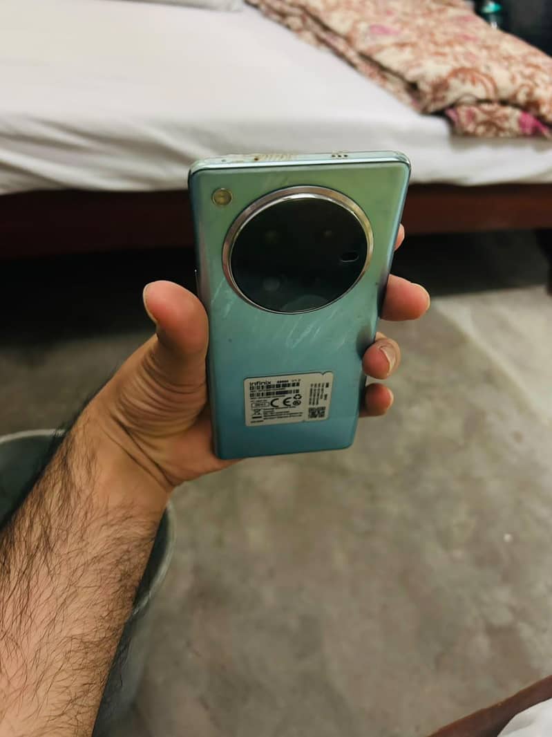 Infinix Zero 40 10