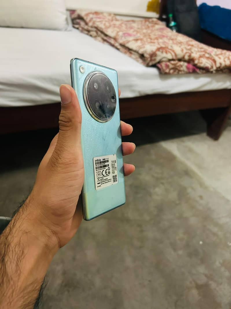 Infinix Zero 40 11