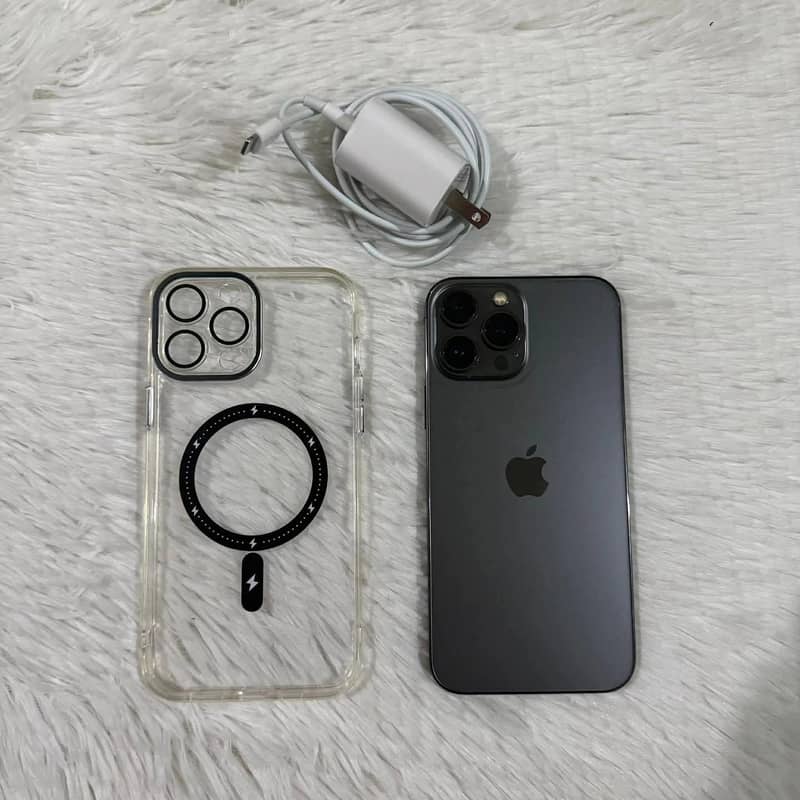 Apple iPhone 13 Pro Max 0