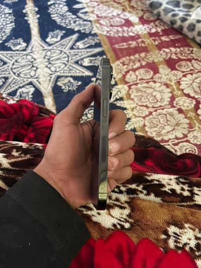 Apple iPhone 14 Pro