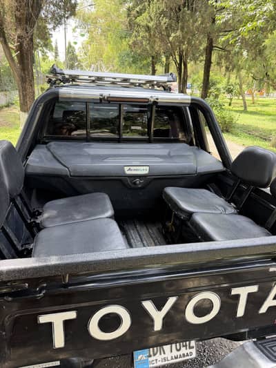 Toyota Hilux 2000