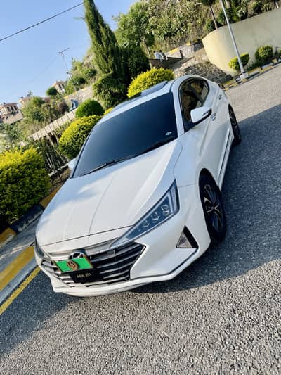 Hyundai Elantra 2022