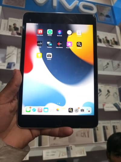 Apple mini 4 tab