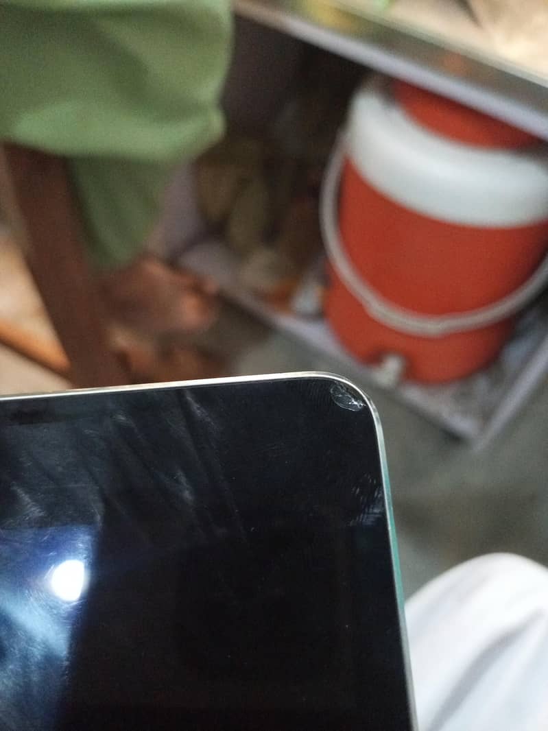 Apple mini 4 tab 3