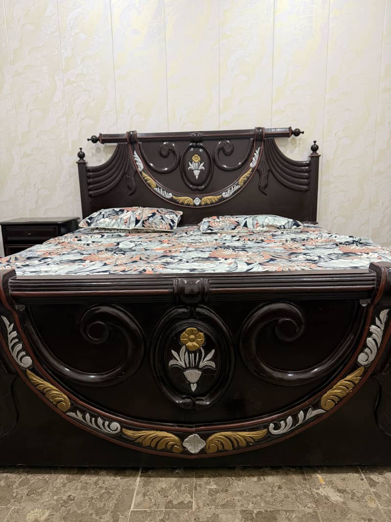 Bed, side table, mattress. 3