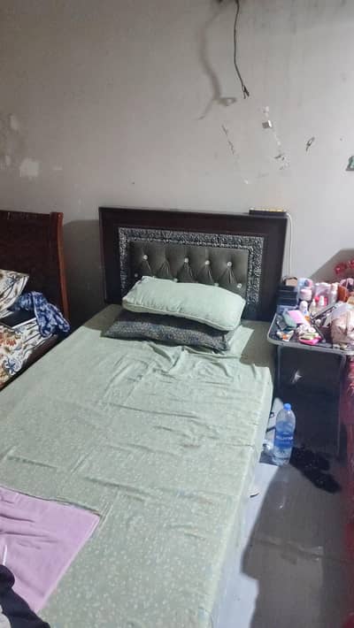 Single wooden bed with diamond foam mattress for sale