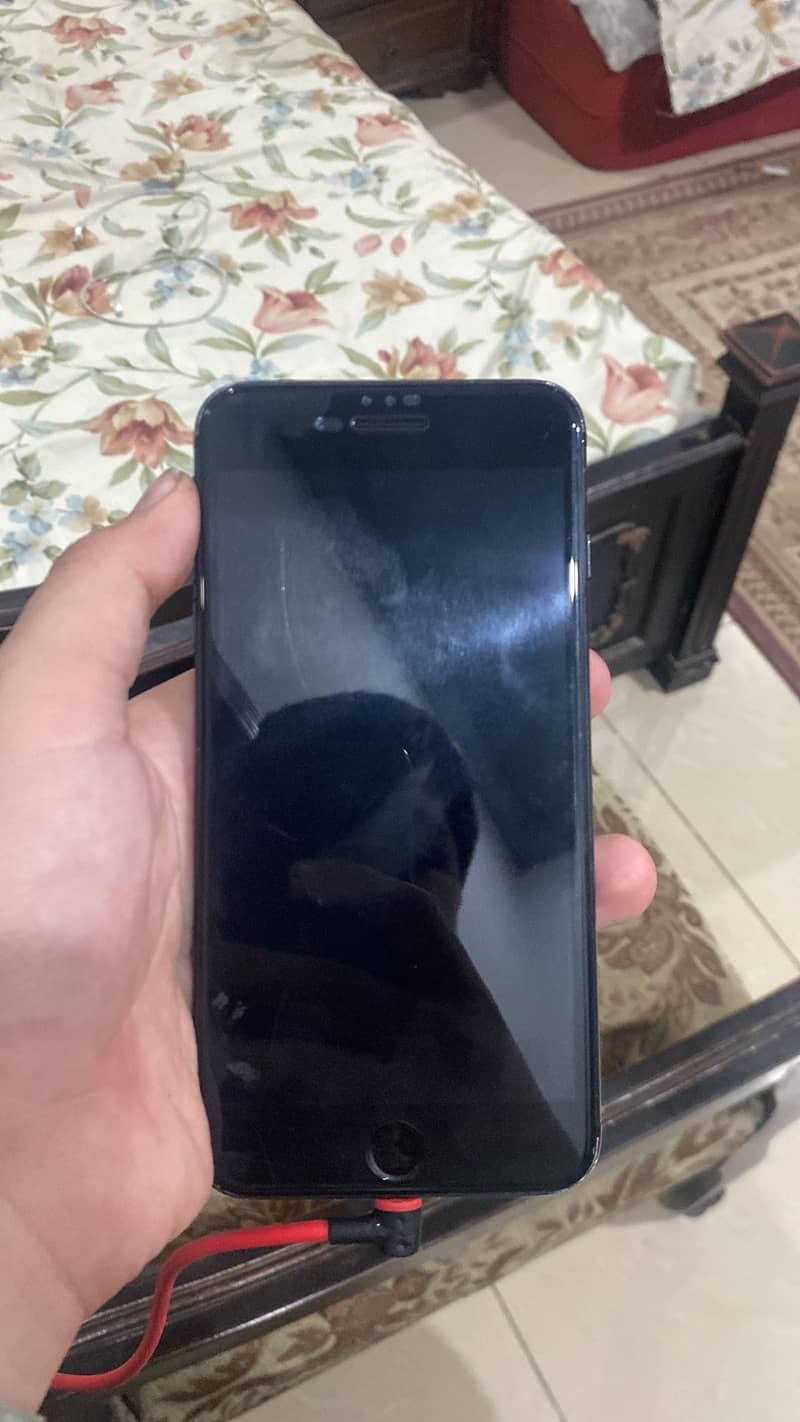 Apple iPhone 7 Plus 2