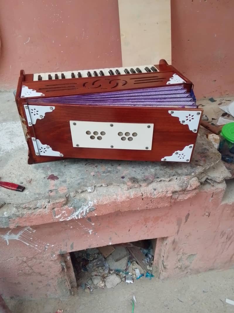 harmonium 0