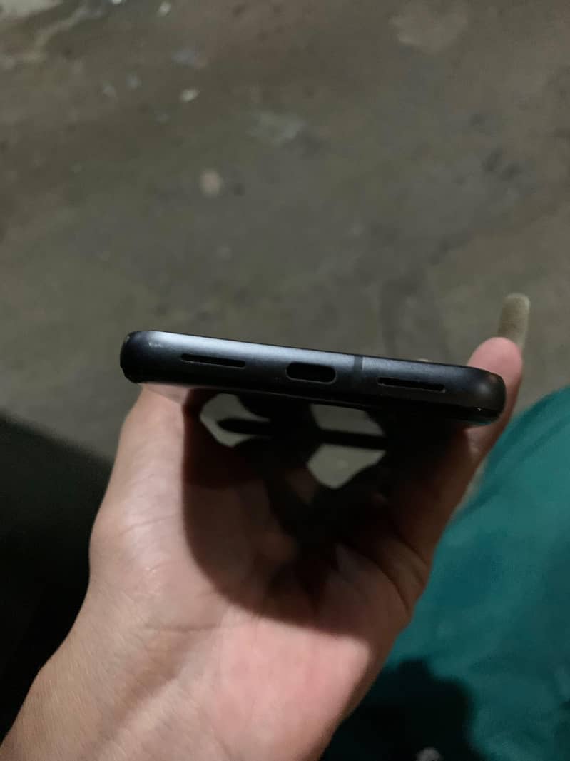 Google Pixel 8 5