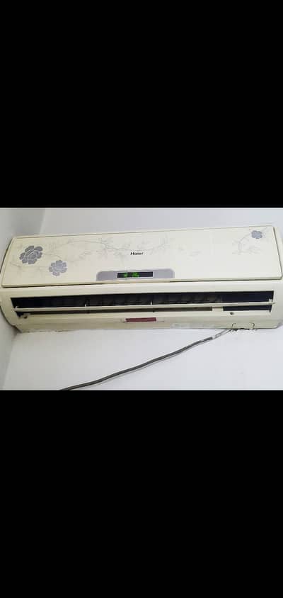 Haier Ac 1 ton less used