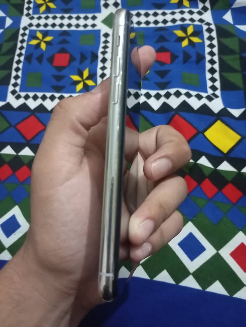 Apple iPhone X 1