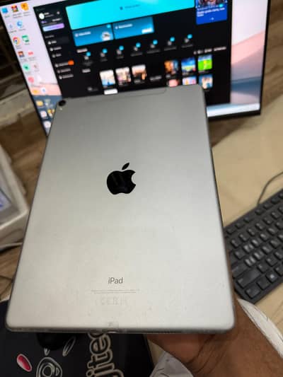 iPad fresh condition in low Range