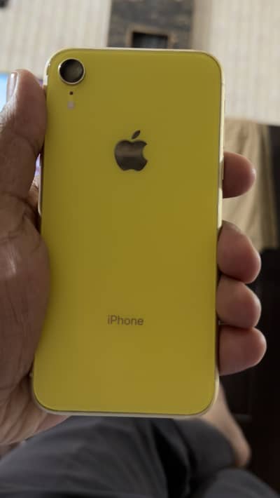 Apple iPhone XR