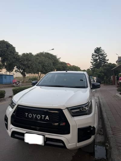 Toyota revo 2020