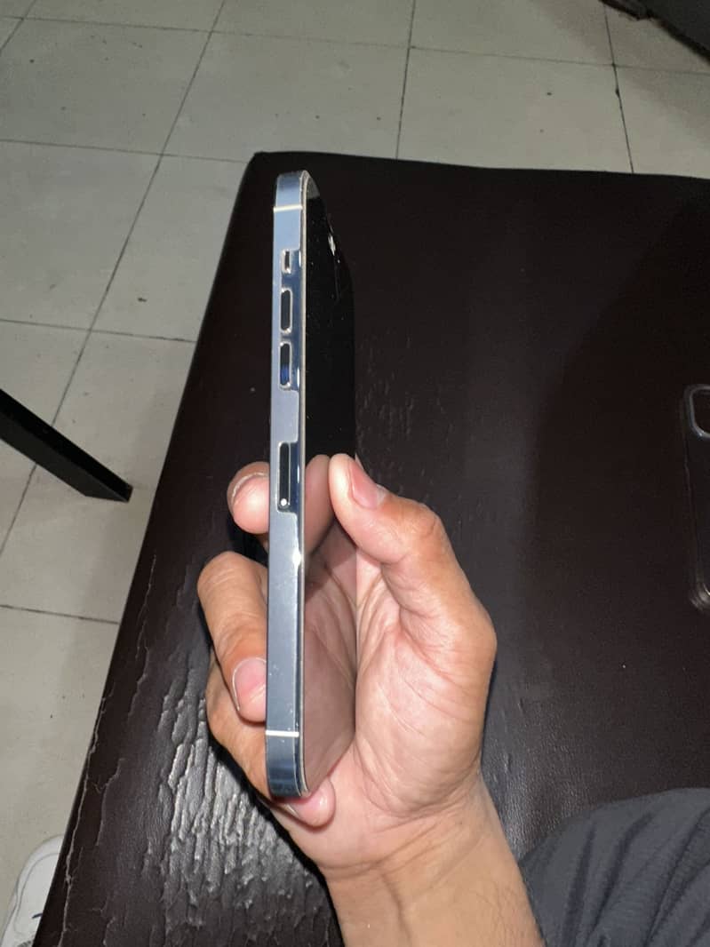 Iphone 14 pro max 2