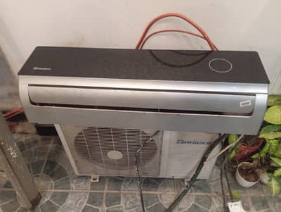 Dawlance 1.5 Ton Split Air Conditioner.