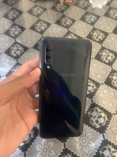 Samsung a50 pta approved and iPhone xr both for sale