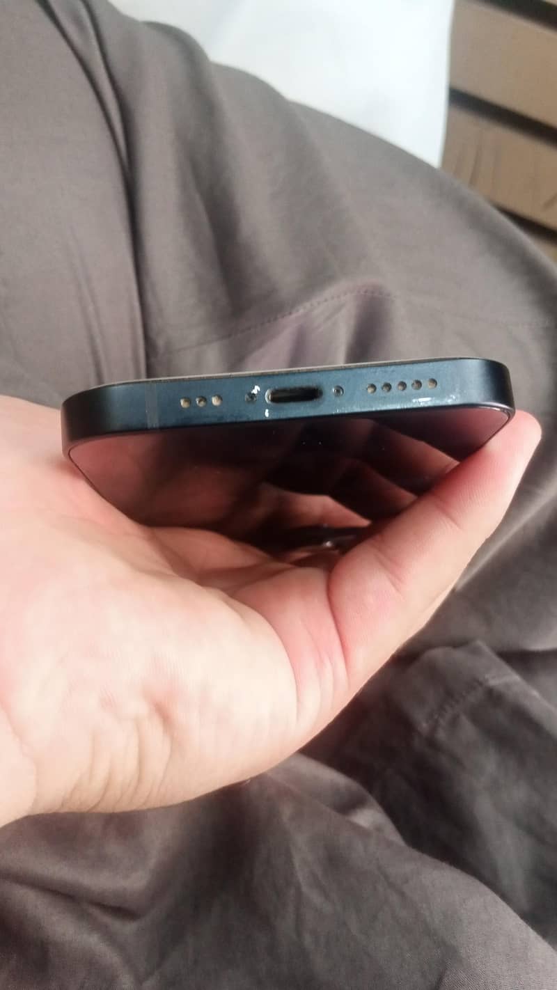 Apple iPhone 13 1