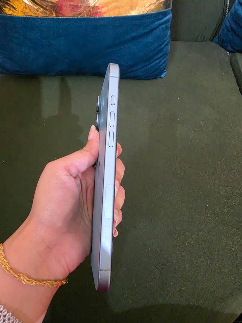 Apple iPhone 16 Plus 3
