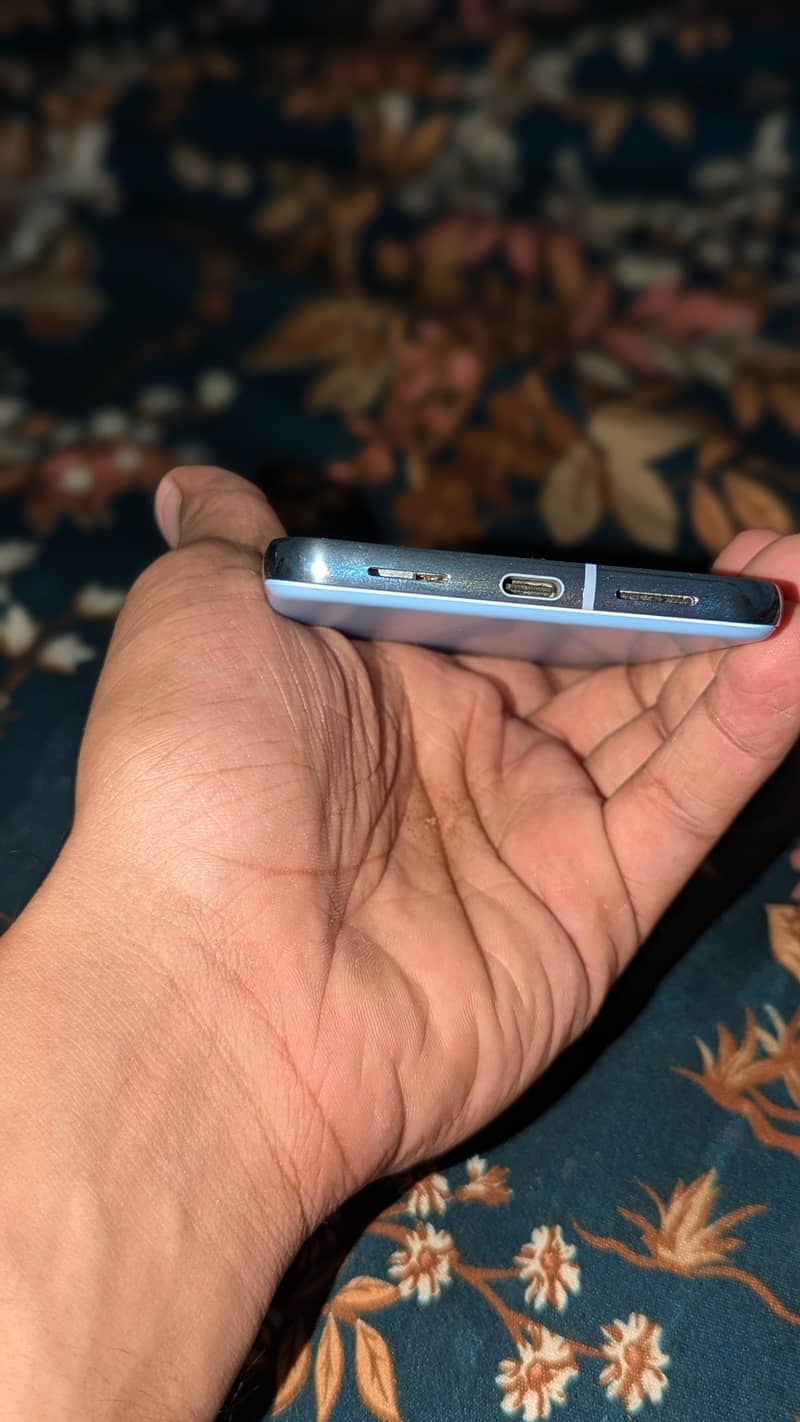 Google Pixel 8 Pro 4