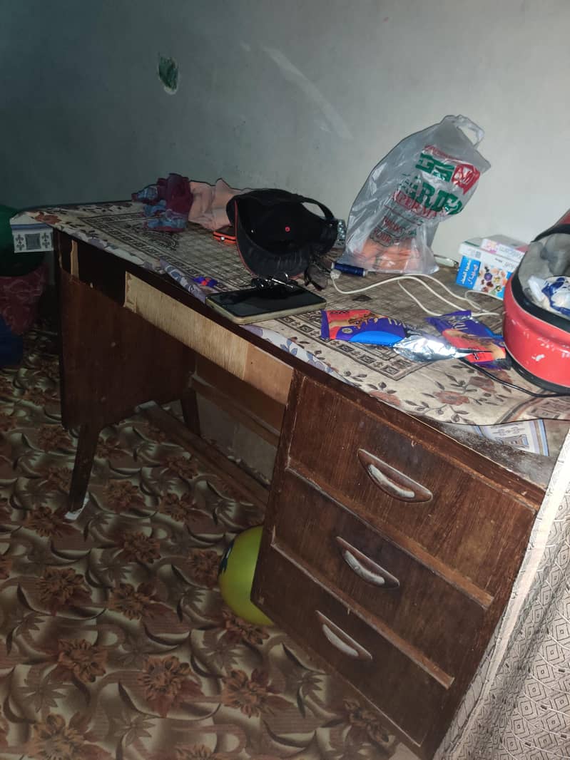 computer  table 2