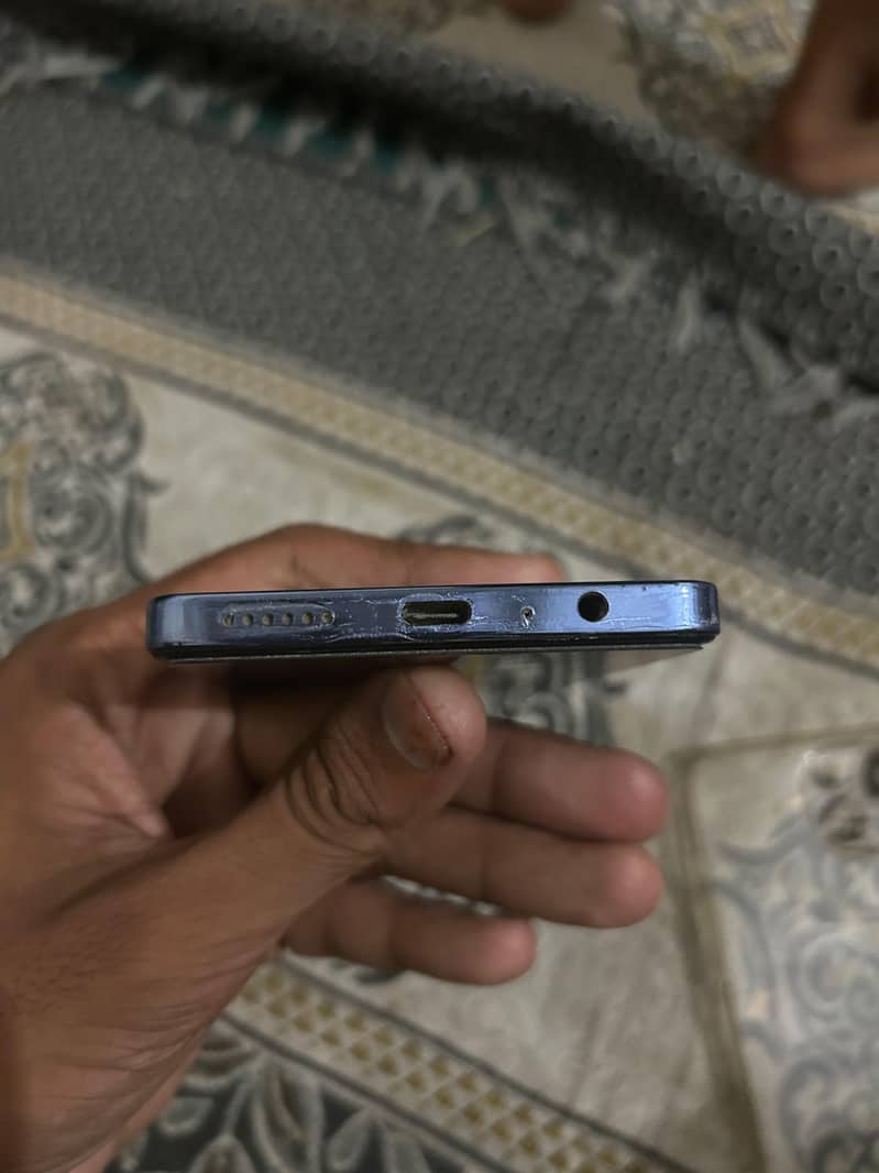 Tecno CAMON 20 Pro 4