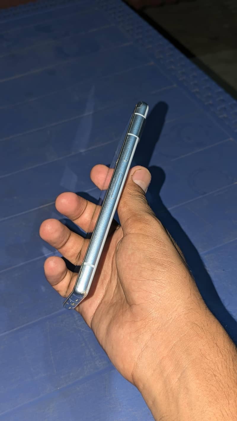 Google Pixel 7a 4