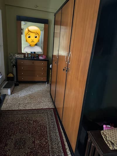 Complete Bedroom Furniture Set for Sale – King Size – 9/10 Condition