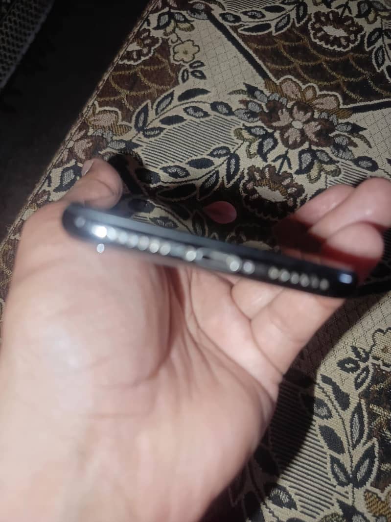 Apple iPhone X 2
