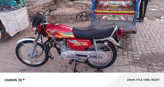 Hunda 125 New sale just 1500 kM use only