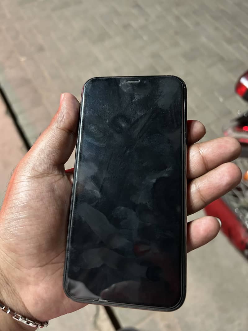 Iphone 11 pro 1