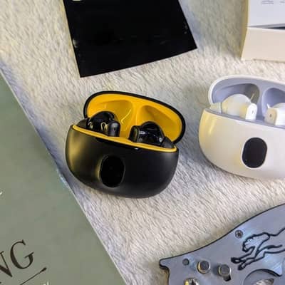 Classy Earbuds for Gaming/ Calling/Songs/ Office work . Extra base