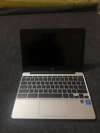 HP ChromeBook 14 Inch HD Display