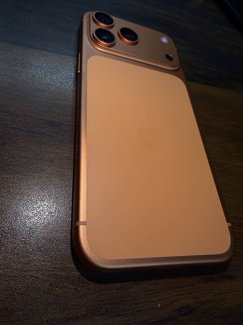iPhone 17 Pro Max 2